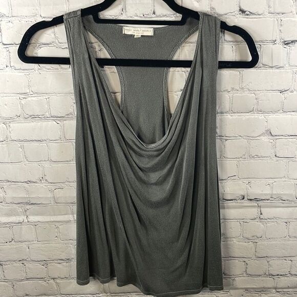 🐞 Urban Outfitters: Gray Tank - Size XS - Picture 1 of 3
